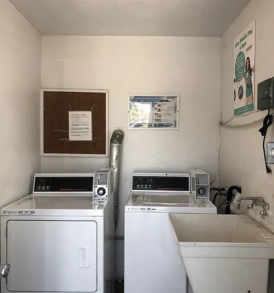106 El Carmelo Ave — Photo 15