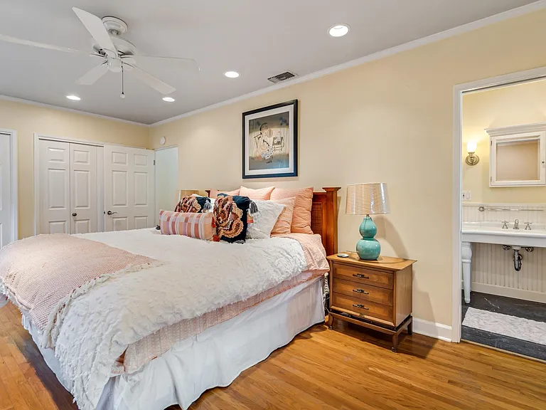 423 Pomona Ave — Photo 19