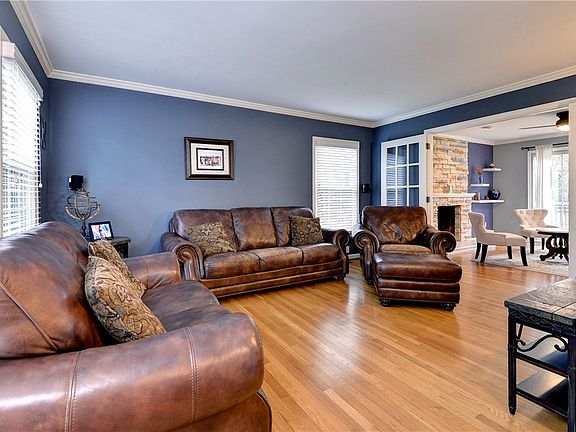 4th image of 3320 Timber Rdg