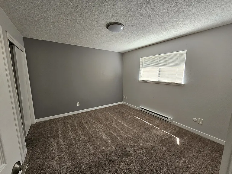 102 S 38th St #6 — Photo 2