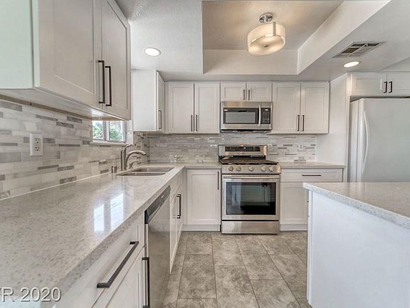 3rd image of 6349 Kell Ln