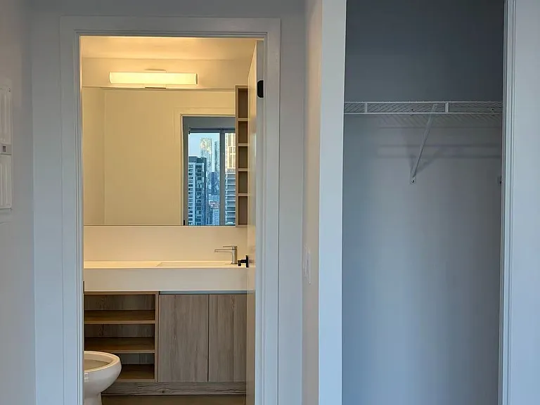 319 Jarvis St #2817 — Photo 8