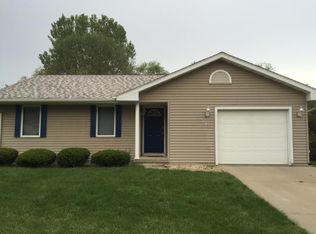 611 Brookwood Dr, Indianola, IA 50125