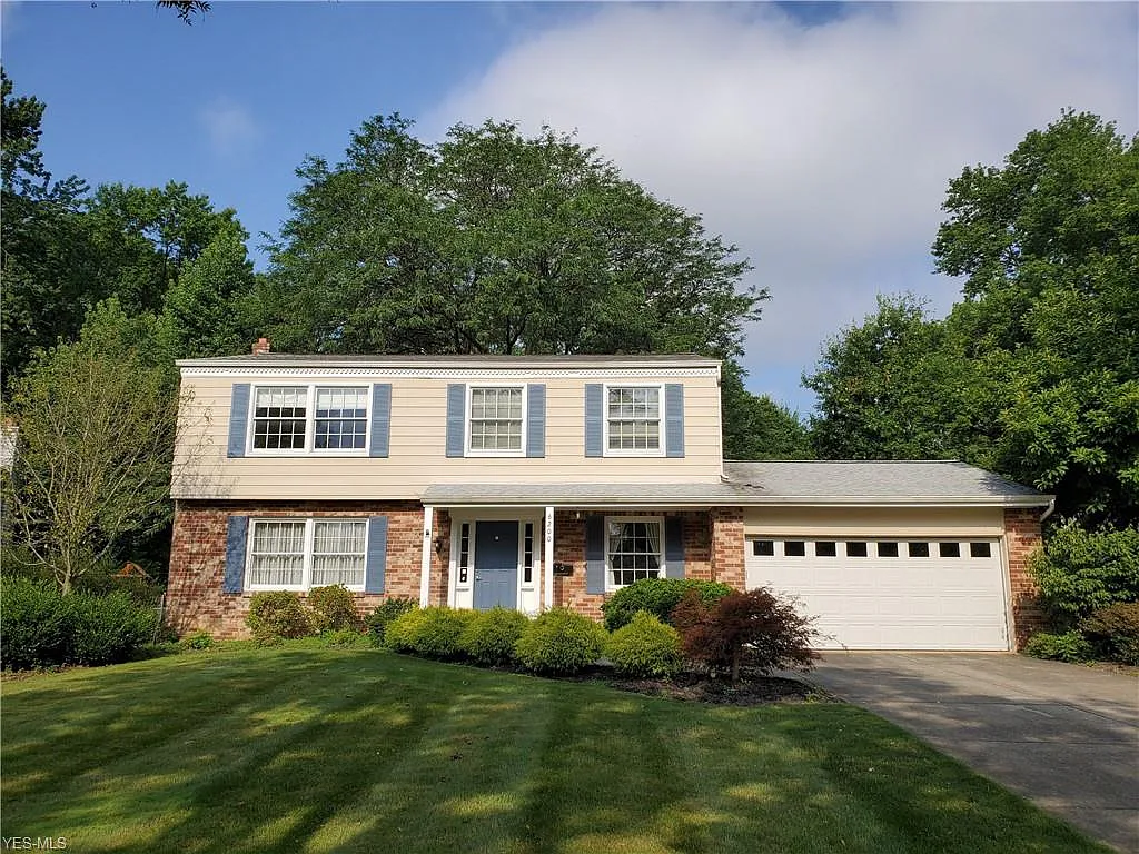 6200 Gareau Dr photo 1