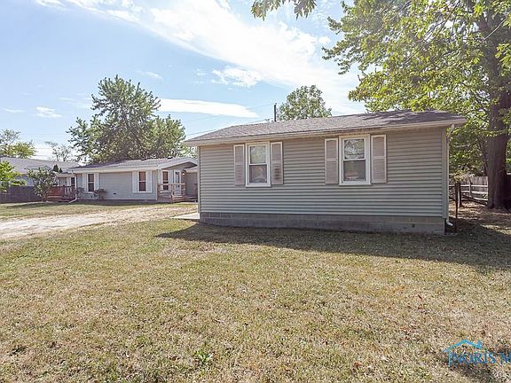 5th image of 12445 Gloria St
