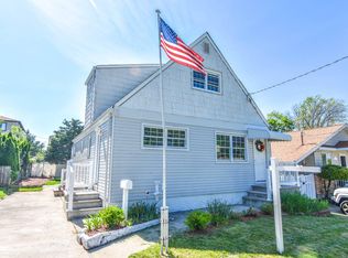 38 Suffolk Ave, Staten Island, NY 10314