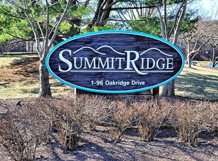 31 Oakridge Dr, Langhorne, PA 19047