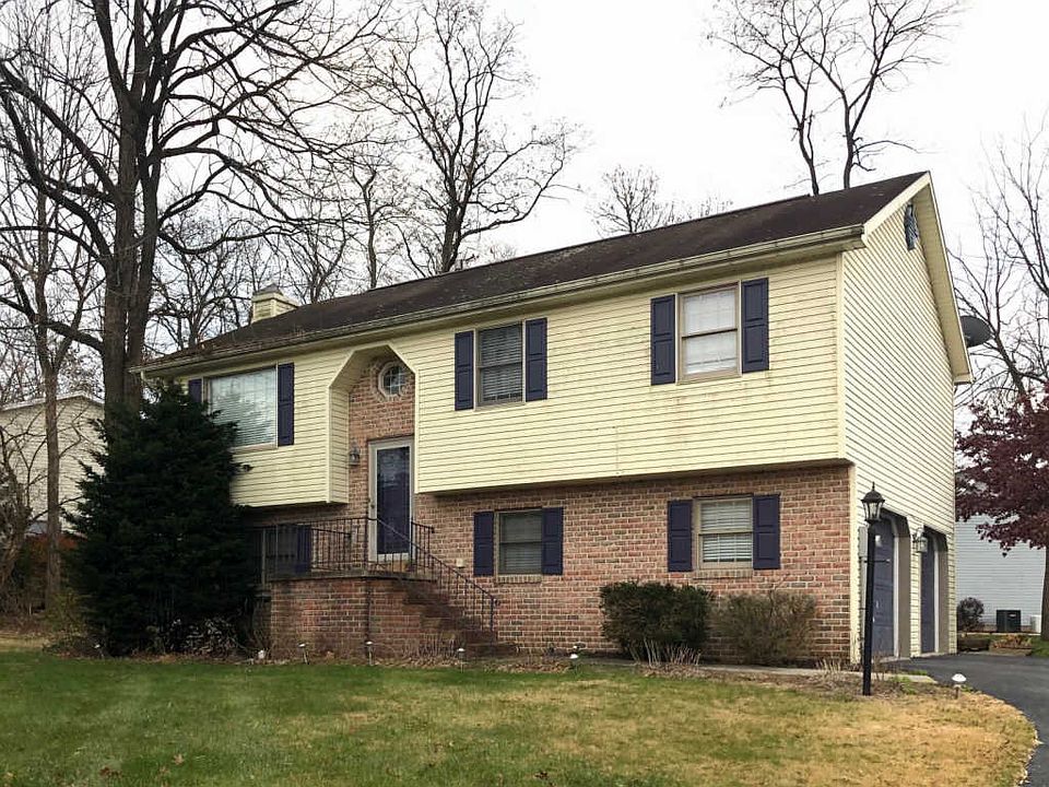 1st image of 6 Montadale Dr