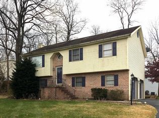 6 Montadale Dr, Dillsburg, PA 17019