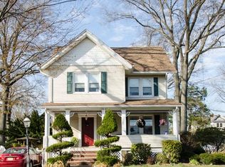696 Oradell Ave, Oradell, NJ 07649