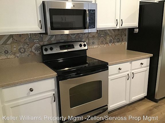 4th image of 2639 W Mountain Heights Ct