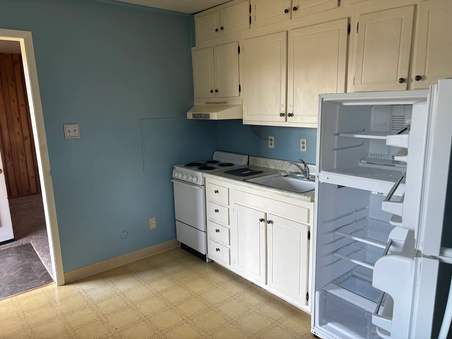 2 bed, 600 sqft, $975 — Photo 2