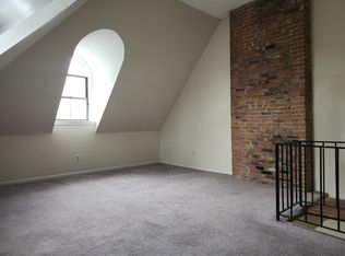 15 Charter Oak Pl APT 2F, Hartford, CT 06106
