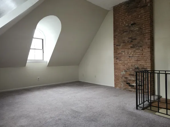 15 Charter Oak Pl APT 2F, Hartford, CT 06106