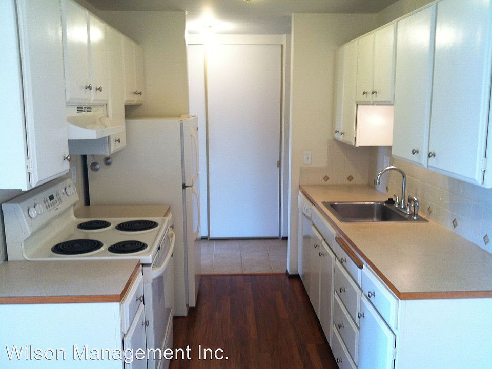 1st image of 901 Taylor Ave N APT 302