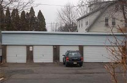 2nd image of 256 Pompton Ave