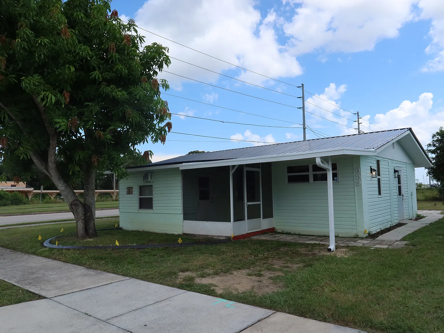 2 bed, 1058 sqft, $1,300 — Photo 2