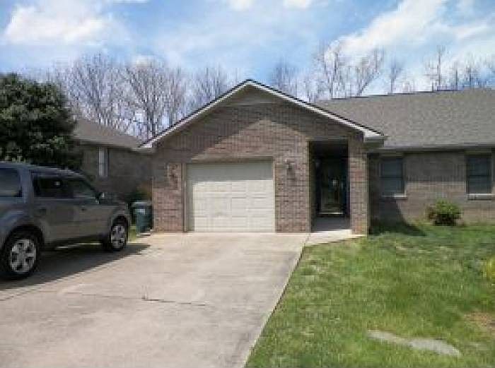 2nd image of 127 Park Pl