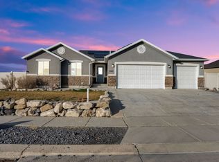1161 E Raven Way, Eagle Mountain, UT 84005