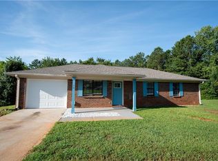 60 Windridge Dr, Covington, GA 30014