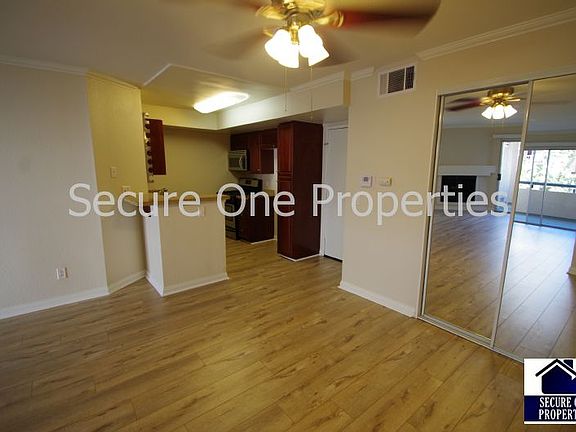 5th image of 5565 Canoga Ave APT 121
