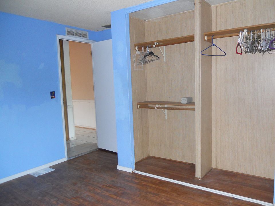 bdrm #1 right side
