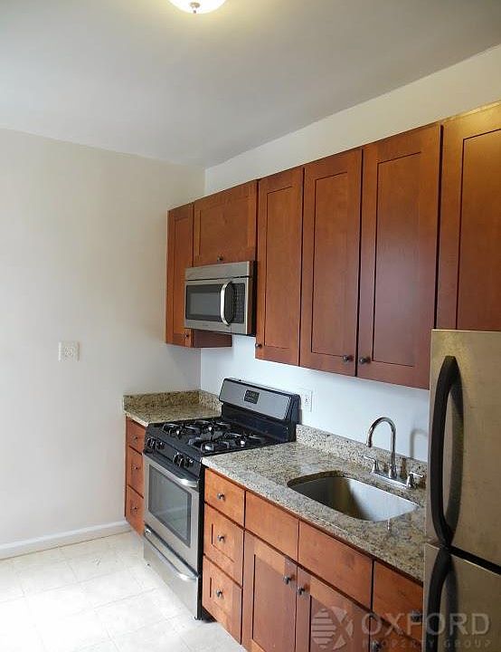 1st image of 231 E 58th St APT 3B