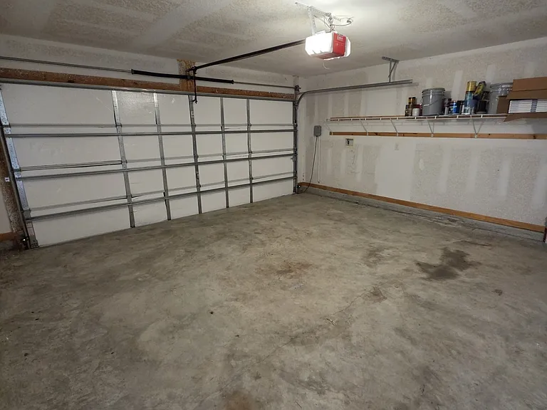 152 Ashwood Cir — Photo 34
