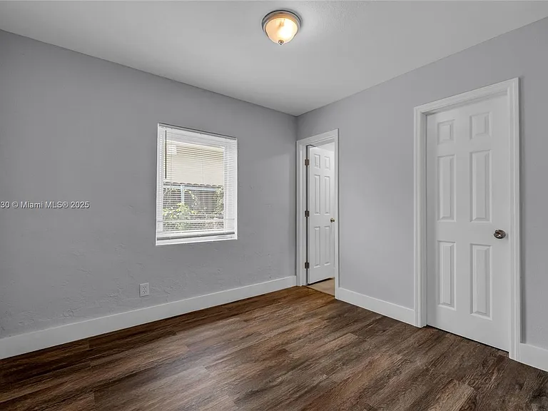 2243 Greene St — Photo 10