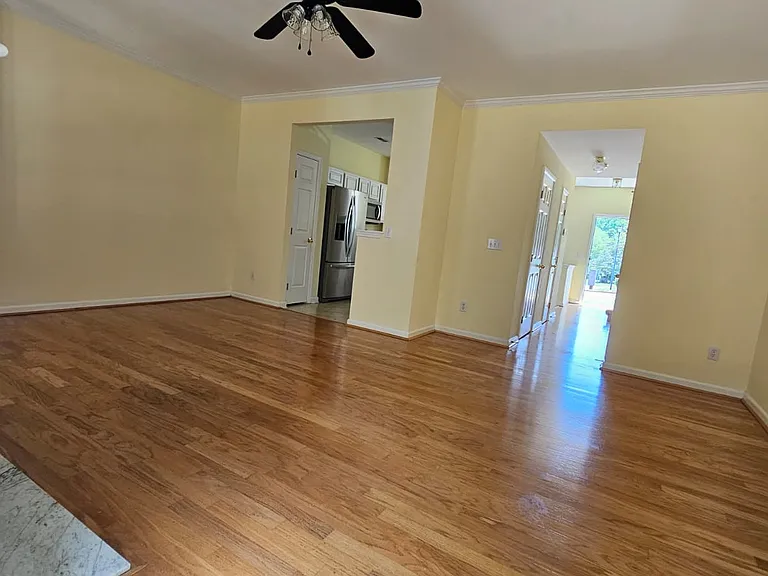 142 Spring Crossing Cir — Photo 7