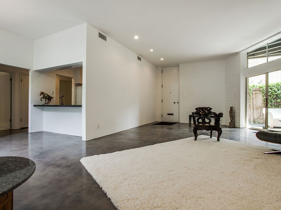 1st image of 3722 Holland Ave #1