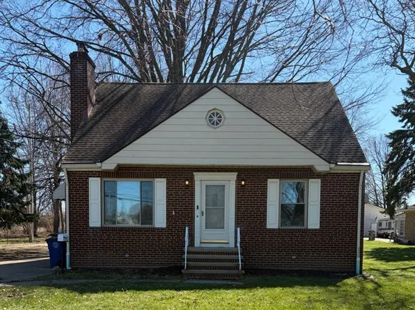 10101 Biddulph Rd, Brooklyn, OH 44144