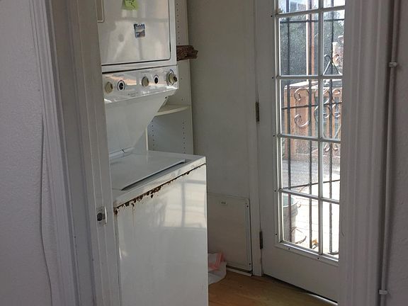 4th image of 4958 Narragansett Ave