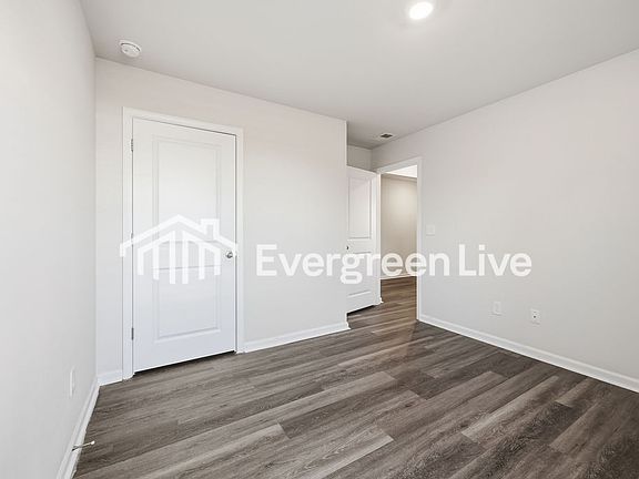 3rd image of 1220 Beechridge Ct