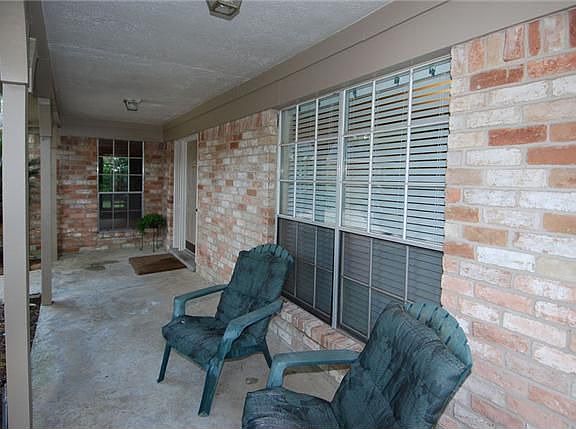 2nd image of 5603 Arenas Timbers Dr