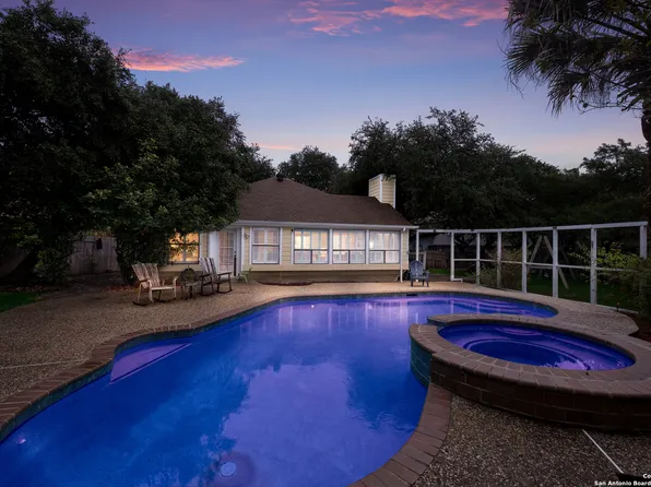 8802 LOST ARBOR CIR, San Antonio, TX 78240