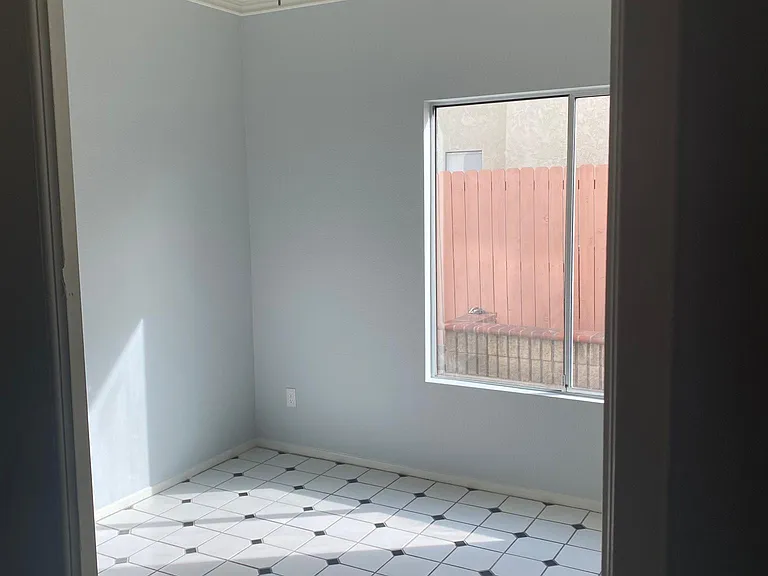 10780 Village Rd — Photo 4
