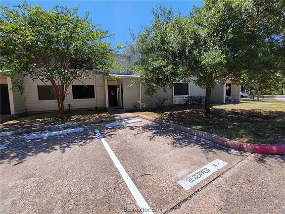 3rd image of 4505 Carter Creek Pkwy APT 9