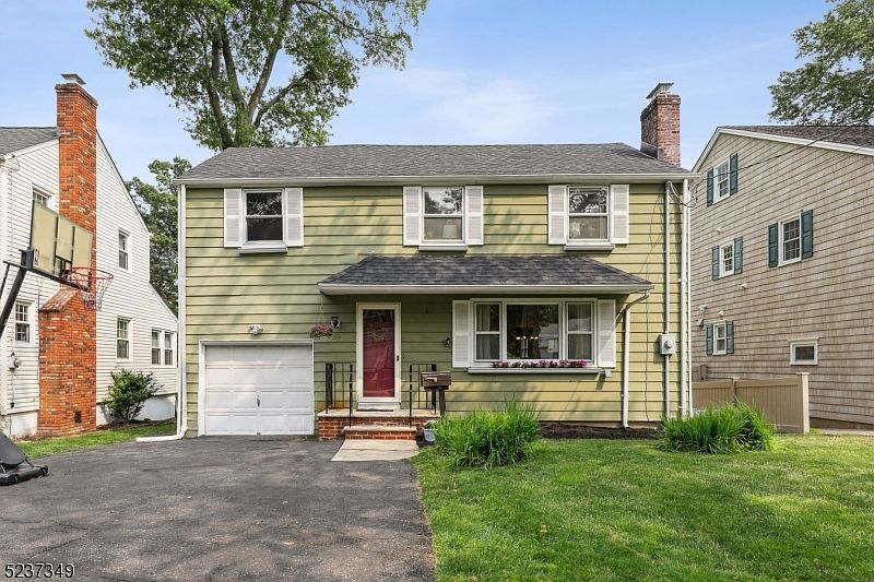 1st image of 169 Forest Ave