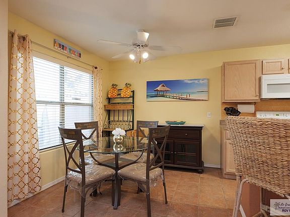5th image of 8 Pinehurst Dr #8