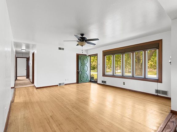 4th image of 3301 E Carol COURT