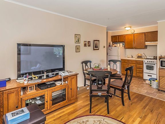 5th image of 214 Fulton St APT 2G