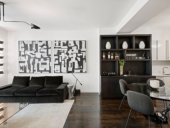 3rd image of 60 W 20th St APT 4A