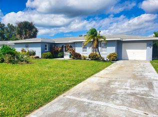 4 Golfview Rd, Rotonda West, FL 33947