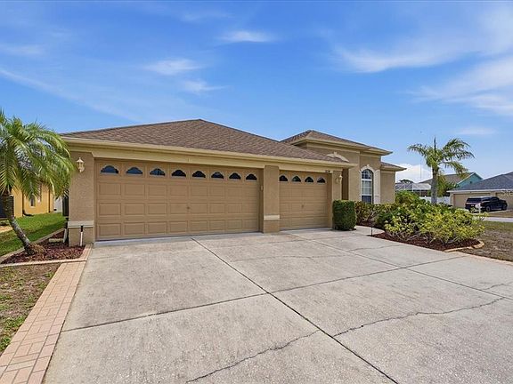 2nd image of 2634 Ravendale Ln