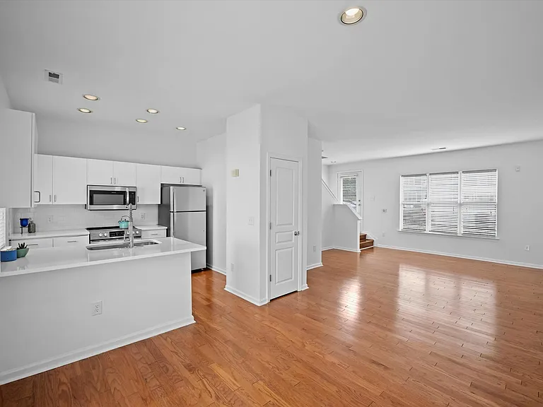 2252 Vision Dr — Photo 10