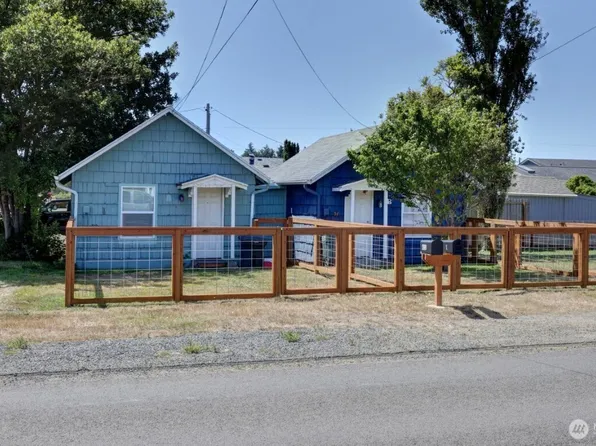 405 Washington Avenue N, Long Beach, WA 98631