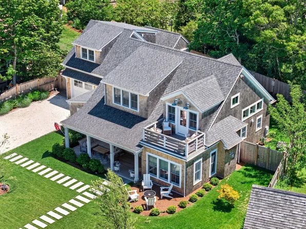60 Bayberry Road, West Yarmouth, MA 02673
