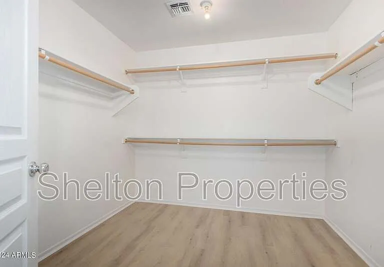 17229 W Caribbean Ln — Photo 15