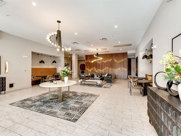 20 Wilcox St #717 — Photo 3